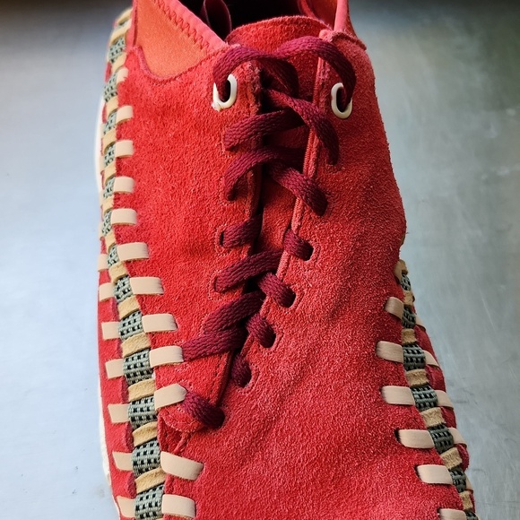 NIKE Air Footscape Woven Chuka Knit Red Suede  Sneakers Size 11.